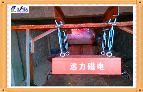 懸掛式永磁除鐵器，牽引車懸掛式永磁除鐵器批發(fā)知識(shí)參數(shù)_內(nèi)部磁塊安裝方法_牽引車懸掛式永磁除鐵器批發(fā)型號價(jià)格