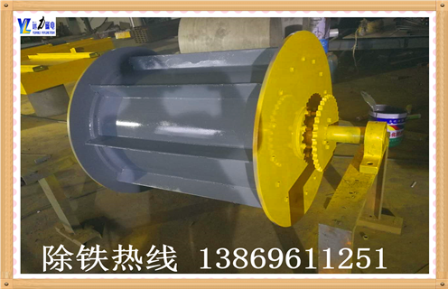 強(qiáng)磁除鐵滾筒，廣西強(qiáng)磁除鐵滾筒_黑龍江強(qiáng)磁永磁滾筒結(jié)構(gòu)圖多少錢一臺(tái)，廣西強(qiáng)磁除鐵滾筒結(jié)構(gòu)圖磁塊安裝內(nèi)部結(jié)構(gòu)圖 